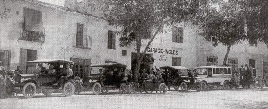 Fachada histórica del Garage Inglés