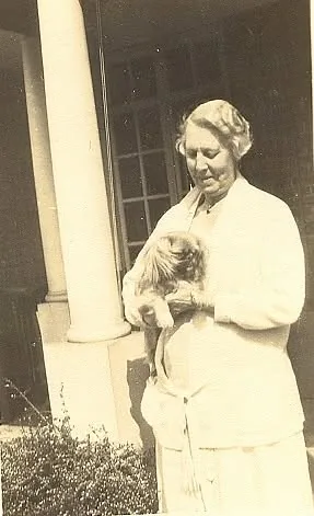 Catherine Brunton en exterior